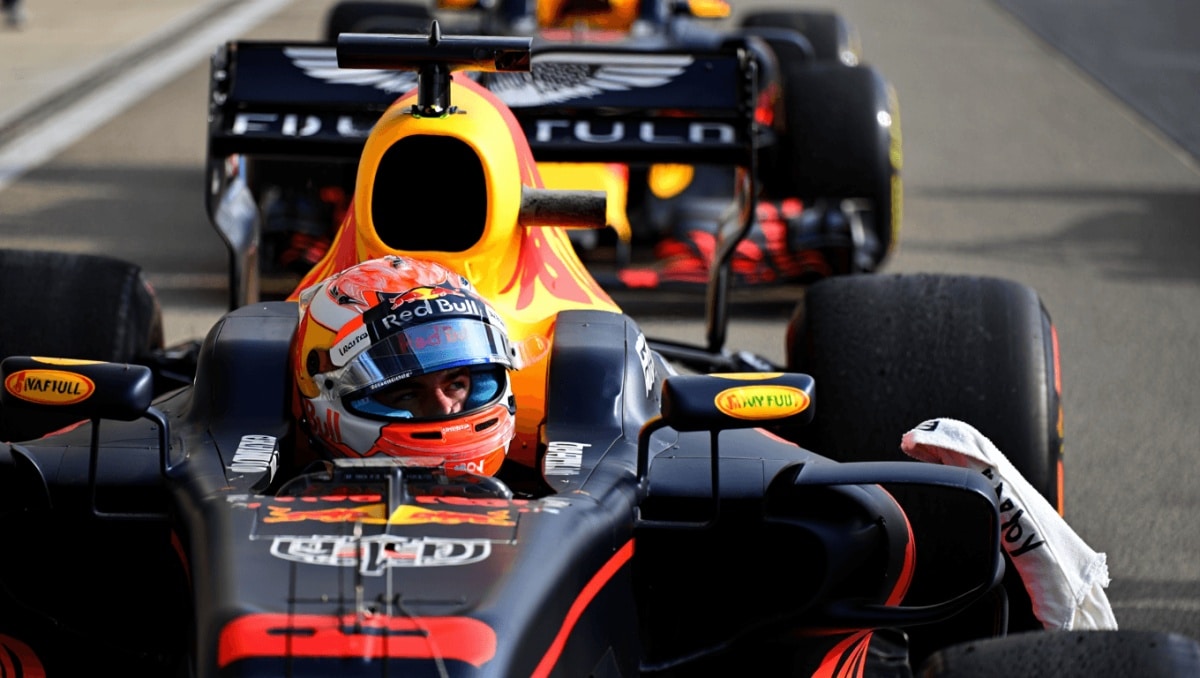 Max Verstappen snabbast i första testsessionen i Formel 1 i Bahrain