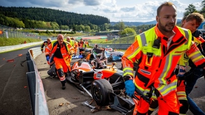 https://www.motorsport-magazin.com/mehr-motorsport/video-14539-tragischer-todesfall-schwarzes-wochenende-am-nuerburgring.html