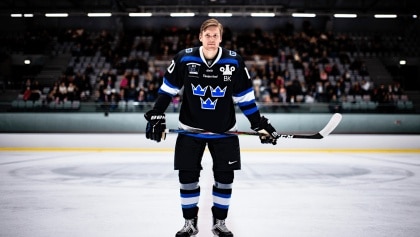 Victor Ejdsell gör comeback i Färjestad BK