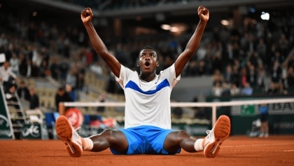 17-åriga Moïse Kouamé blir den yngsta matchvinnaren på Roland Garros sedan 1991