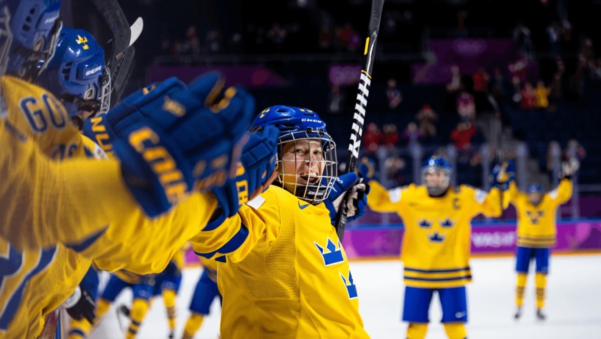 Småkronorna slog Kanada och är i VM-semifinal