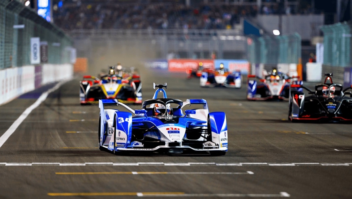 Formel E Tokio: Spätes Drama um Rennsieg bei Porsche-Albtraum im Titelrennen